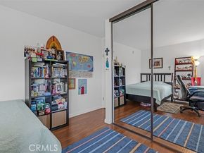 18645 Hatteras Street 230, Tarzana (los Angeles) CA 91356