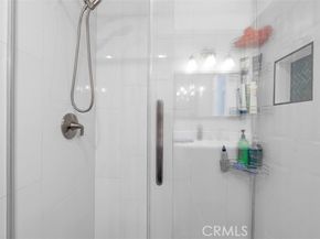 18645 Hatteras Street 230, Tarzana (los Angeles) CA 91356