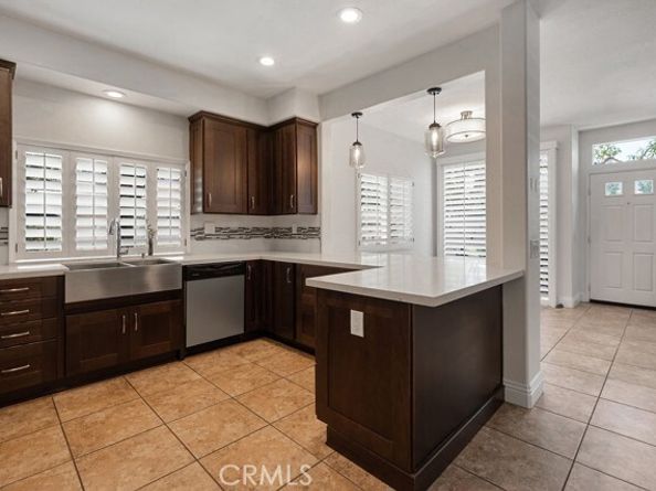 8472 E Tioga Way, Anaheim CA 92808