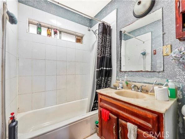 333 W D Street, Wilmington (los Angeles) CA 90744