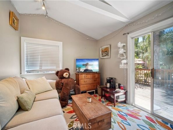 16857 Colven Road, Granada Hills (los Angeles) CA 91344