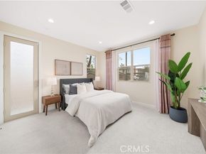 27 Gillman Street, Irvine CA 92612