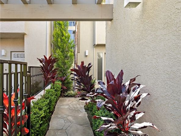 21914 Montagu, Mission Viejo CA 92692