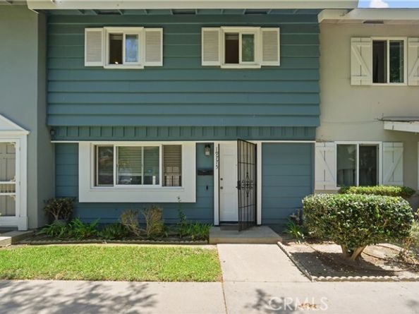 19775 Coventry, Huntington Beach CA 92646