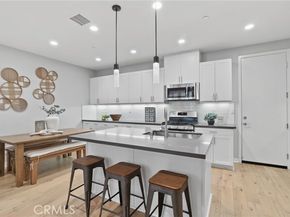 39 Savannah, Lake Forest (el Toro) CA 92630