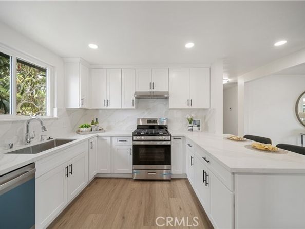 5057 Inaglen Way, Los Angeles CA 90043