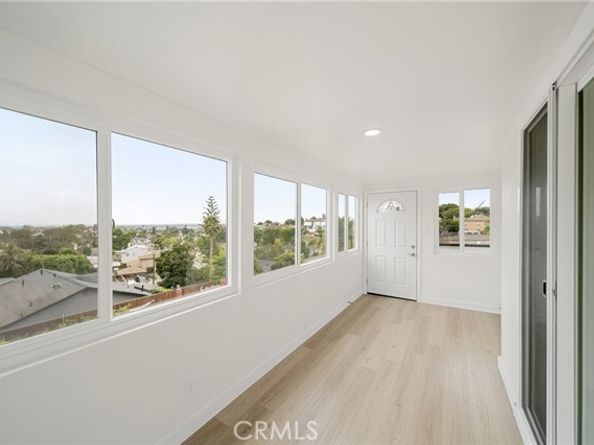 5057 Inaglen Way, Los Angeles CA 90043
