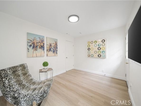 5057 Inaglen Way, Los Angeles CA 90043