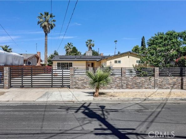 8544 Saloma Avenue, Panorama City (los Angeles) CA 91402