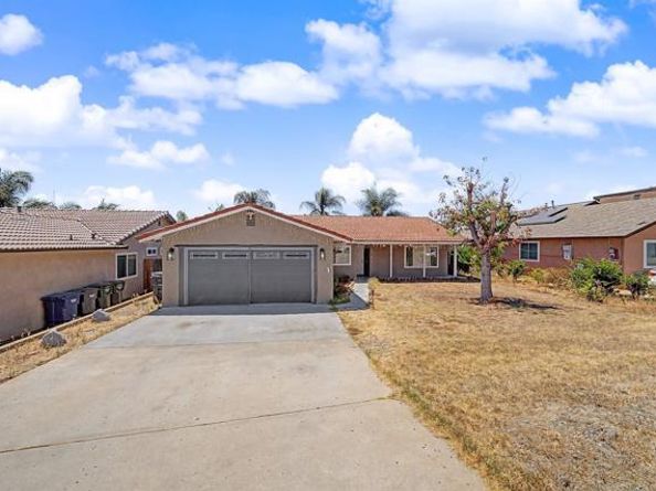 1284 Bates Ln, El Cajon CA 92021