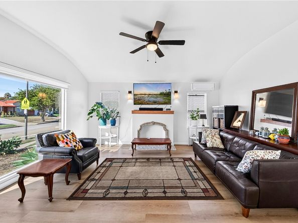 2027 W 75th, Los Angeles CA 90047