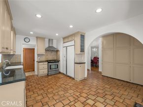 112 N. Highland Ave, Los Angeles CA 90036