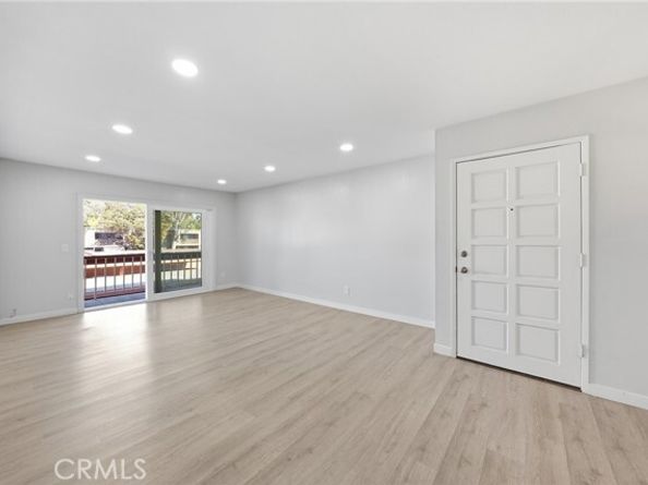 6600 Warner 205, Huntington Beach CA 92647