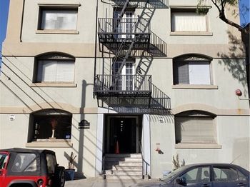 323 W 4th Street
