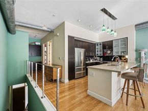 133 The Promenade 103, Long Beach CA 90802