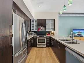 133 The Promenade 103, Long Beach CA 90802