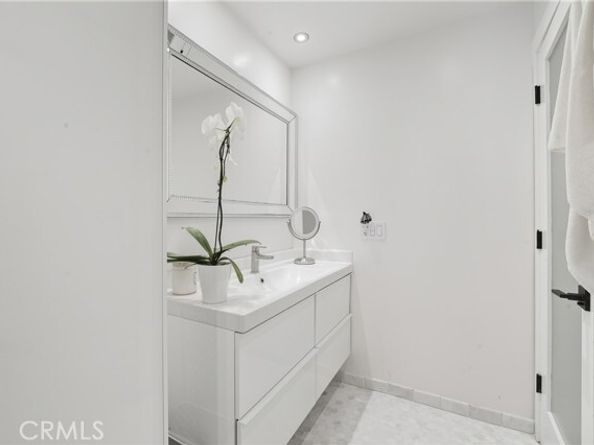 6209 Marina Pacifica, Long Beach CA 90803