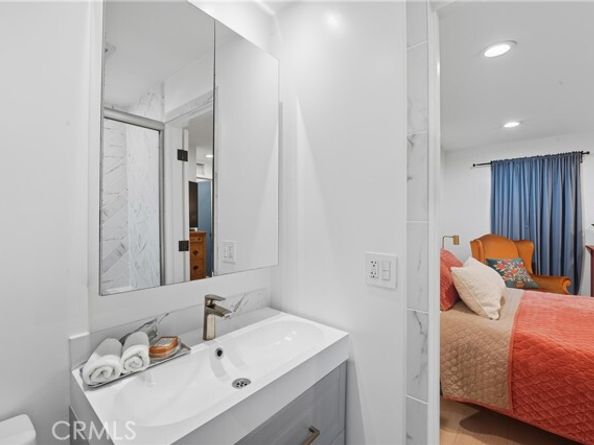 6209 Marina Pacifica, Long Beach CA 90803