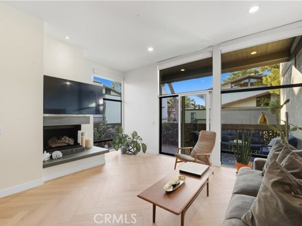 6209 Marina Pacifica, Long Beach CA 90803
