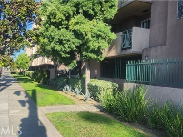 450 E 4th Street, Santa Ana CA 92701
