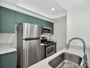 9714 Sepulveda Boulevard 201, North Hills (los Angeles) CA 91343