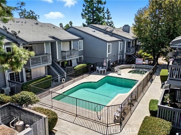 9714 Sepulveda Boulevard 201, North Hills (los Angeles) CA 91343