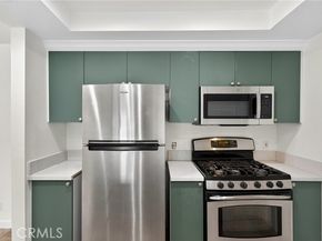 9714 Sepulveda Boulevard 201, North Hills (los Angeles) CA 91343