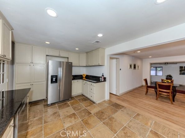 2309 E Sycamore Street, Anaheim CA 92806