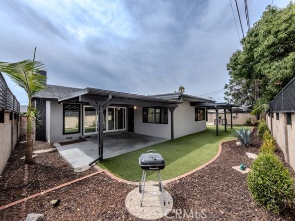 2309 E Sycamore Street, Anaheim CA 92806