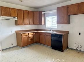 1221 W 13th Street, San Pedro (los Angeles) CA 90731