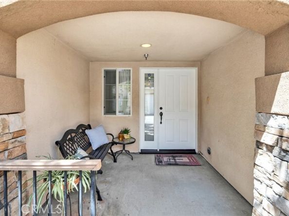535 W D L, Ontario CA 91762