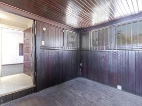 894 S Pasadena Avenue, Pasadena CA 91105
