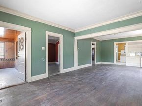 894 S Pasadena Avenue, Pasadena CA 91105