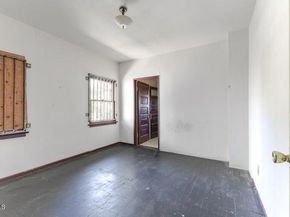 894 S Pasadena Avenue, Pasadena CA 91105