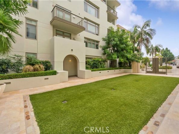 920 Granite Dr. 501, Pasadena CA 91101