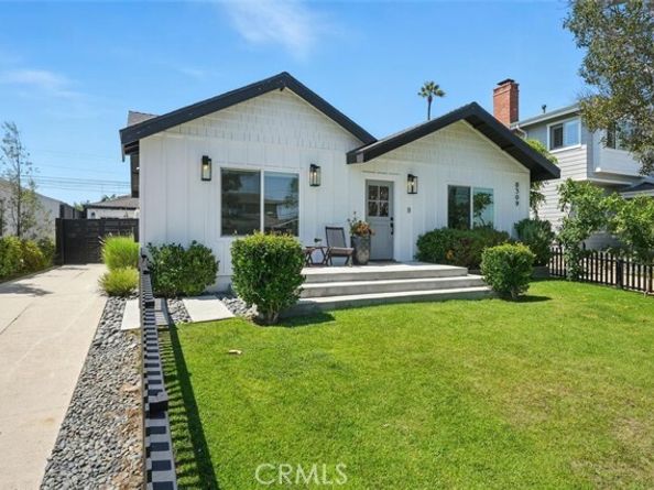 8309 Westlawn Avenue, Westchester (los Angeles) CA 90045