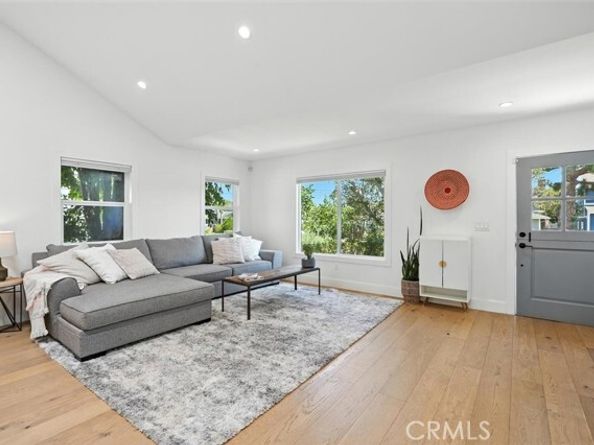 8309 Westlawn Avenue, Westchester (los Angeles) CA 90045