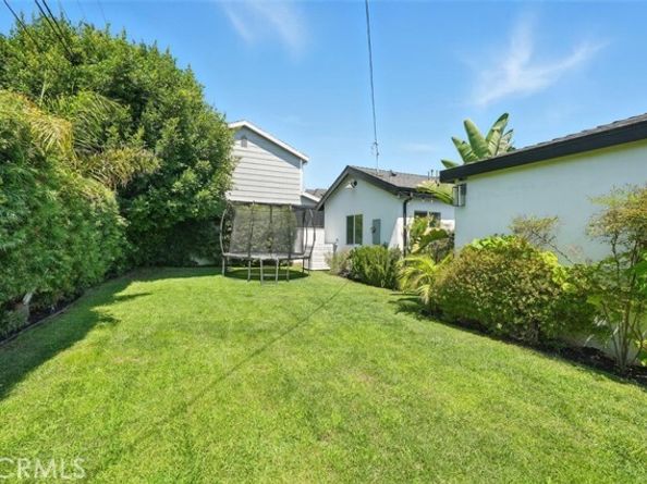 8309 Westlawn Avenue, Westchester (los Angeles) CA 90045