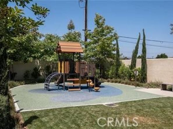 1950 N Bloom Drive Drive, Compton CA 90222