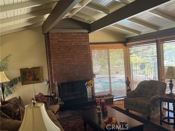 16216 Bertella Drive, Encino (los Angeles) CA 91436