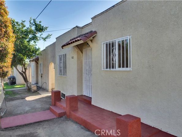 916 W 88th Street, Los Angeles CA 90044