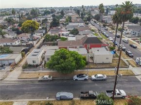 916 W 88th Street, Los Angeles CA 90044