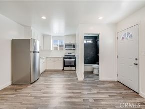 916 W 88th Street, Los Angeles CA 90044