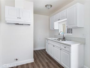 916 W 88th Street, Los Angeles CA 90044