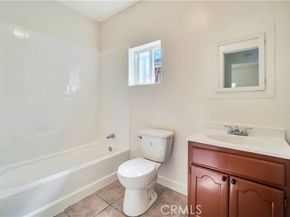 916 W 88th Street, Los Angeles CA 90044