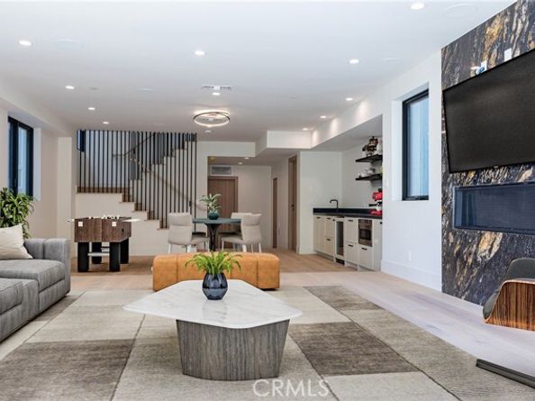 404 16th Street, Manhattan Beach CA 90266