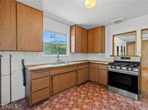 7737 Nestle Avenue, Reseda (los Angeles) CA 91335