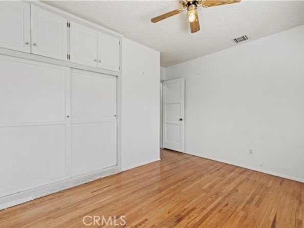 7737 Nestle Avenue, Reseda (los Angeles) CA 91335
