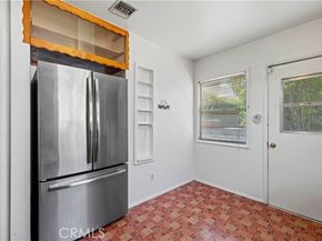 7737 Nestle Avenue, Reseda (los Angeles) CA 91335