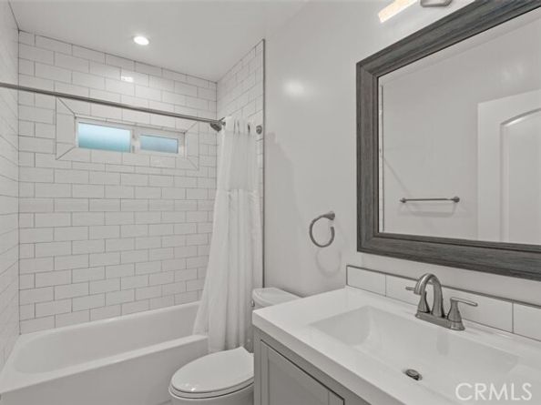 12424 Sarah Street, Studio City (los Angeles) CA 91604
